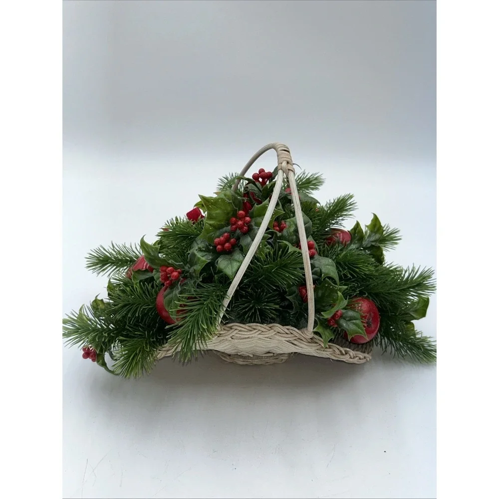 Vtg Plastic Christmas Poinsettia Arrangement In White Wicker Basket Christmas